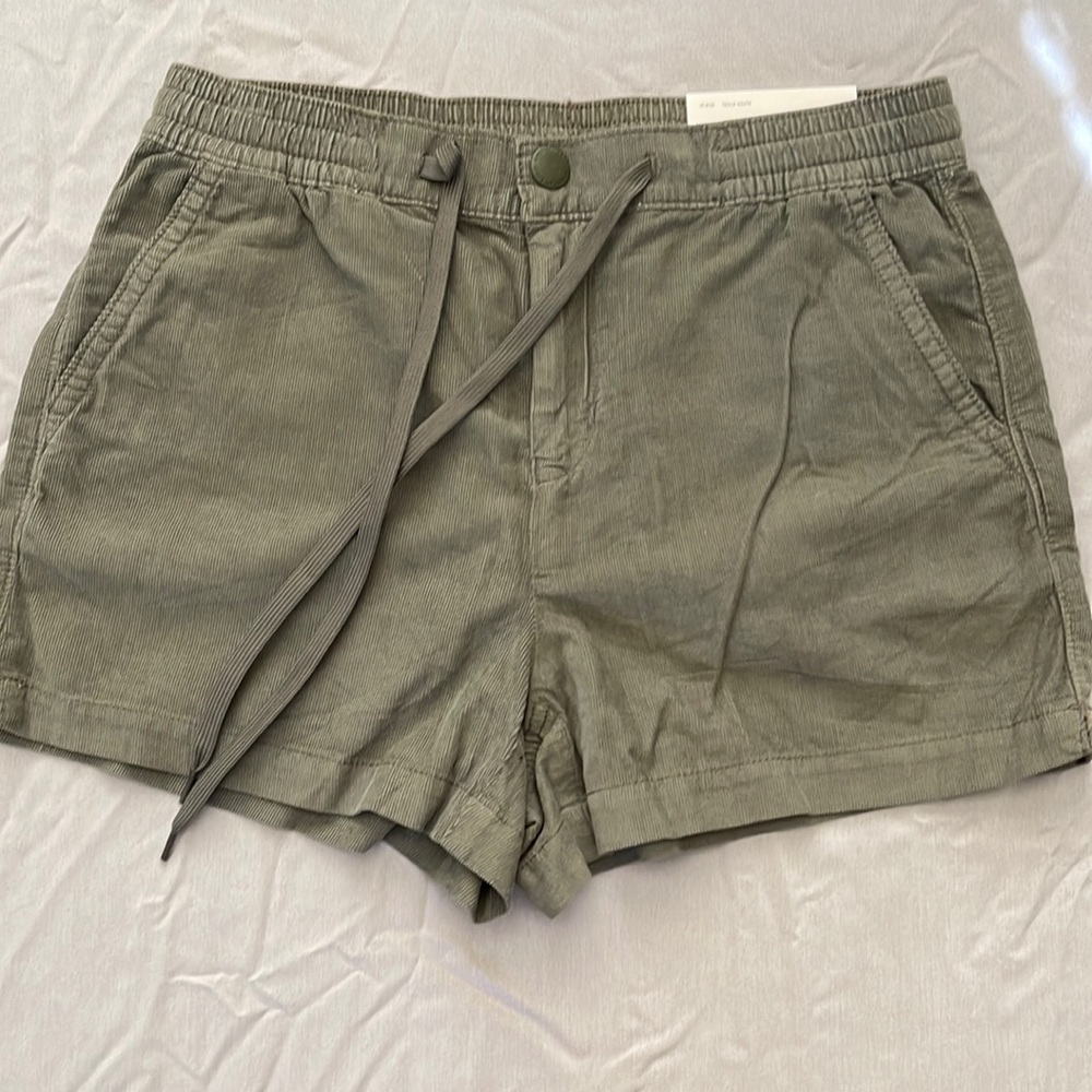 NWT American Eagle Outfitters corduroy shorts, size XS